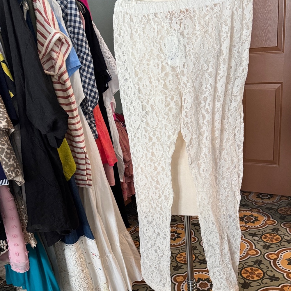 April Cornell White Lace Leggings - Picture 2 of 2
